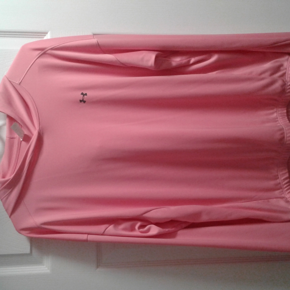🎀Under Armour Pink Top sz. Lg NWOT 🌹